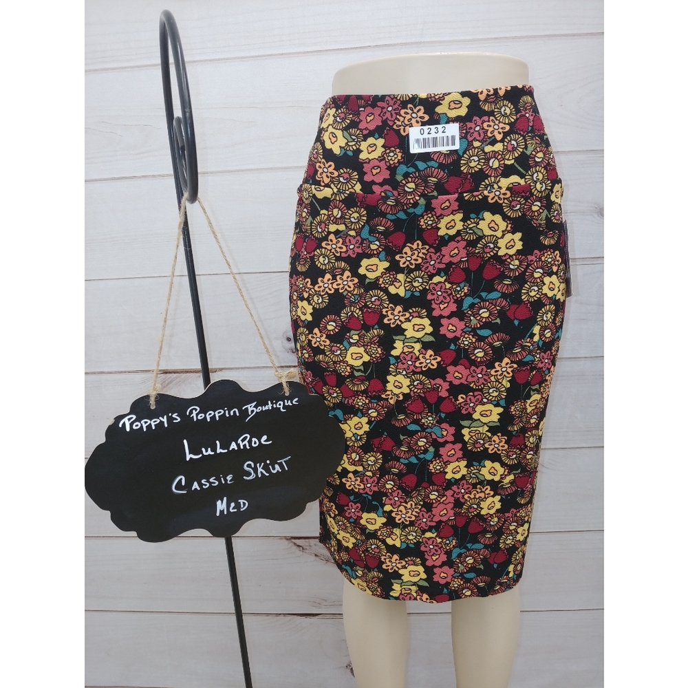 Pencil Skirt, Lularoe Cassie, Medium